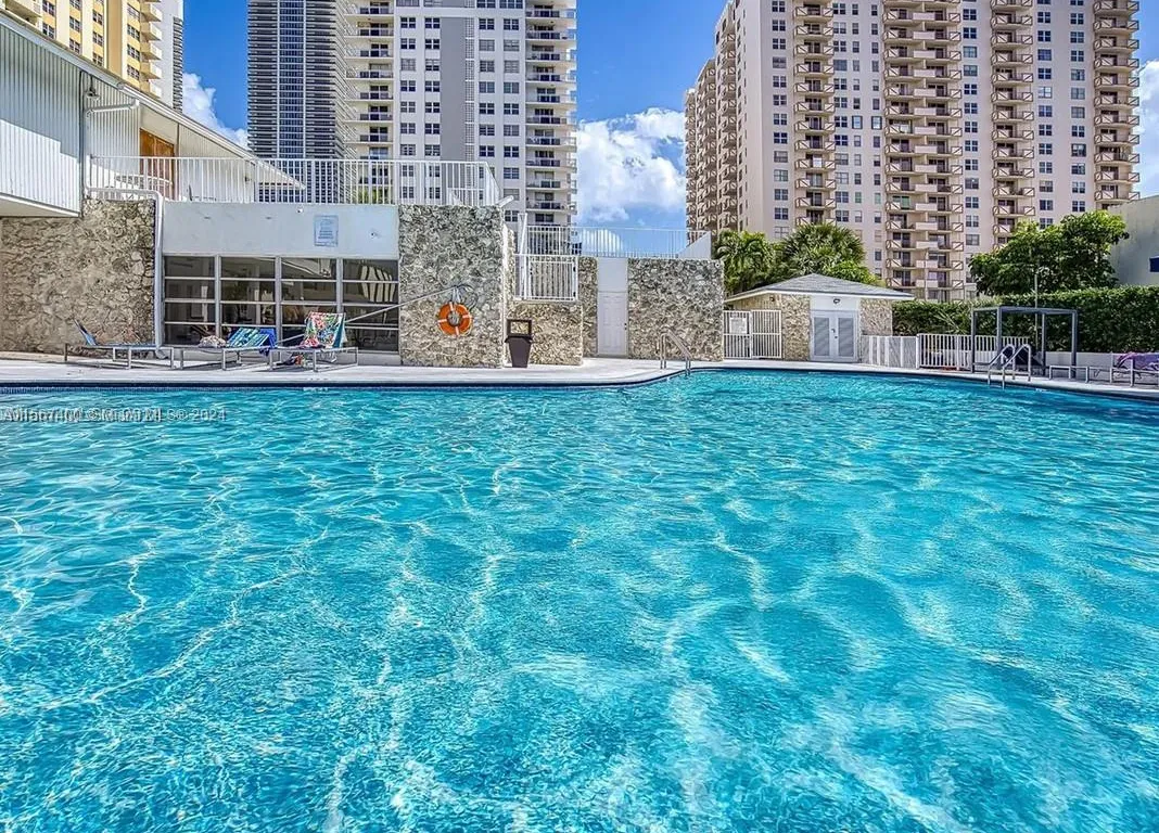 1849 S Ocean Dr # 1602, Hallandale Beach FL 33009