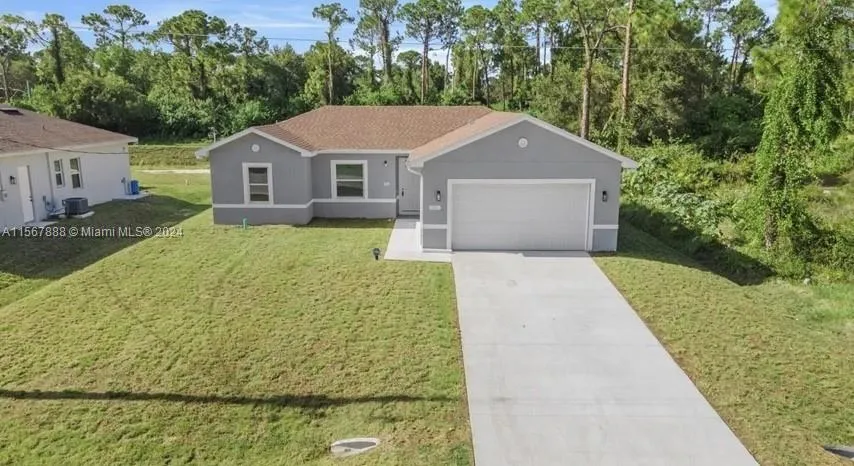 426 Mercedes Ct, Lehigh Acres FL 33972