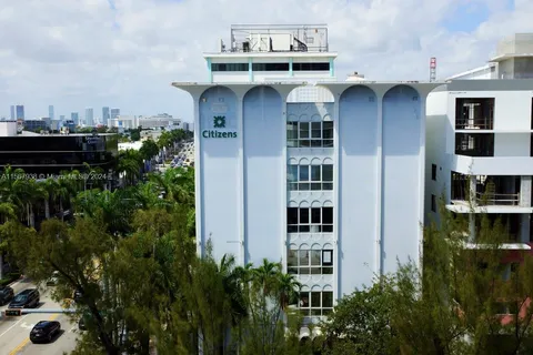 301 Arthur Godfrey # 305, Miami Beach FL 33140