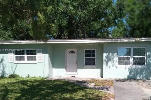 309 Ronnie Circle, Orlando FL 32811