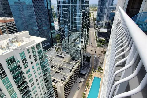 1200 Brickell Bay Dr # 3309, Miami FL 33131