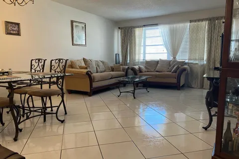 215 SE 3rd Ave # 403A, Hallandale Beach FL 33009