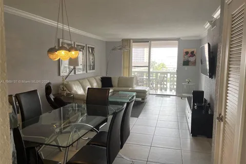 1893 S Ocean Dr # 506, Hallandale Beach FL 33009