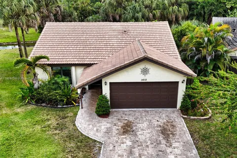 1410 Riverwood Lane, Coral Springs FL 33071