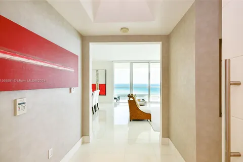 16051 Collins Ave # 704, Sunny Isles Beach FL 33160