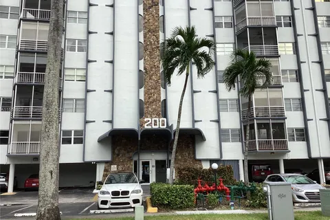 200 Diplomat Pkwy # 531, Hallandale Beach FL 33009