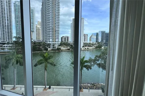 495 Brickell Ave # 501, Miami FL 33131