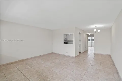 281 Camden L # 281, West Palm Beach FL 33417