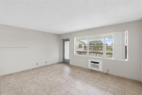 281 Camden L # 281, West Palm Beach FL 33417