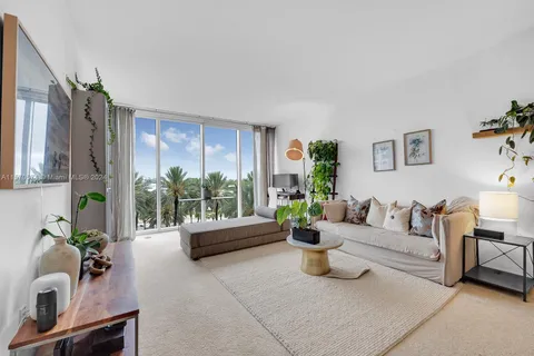 10275 Collins Ave # 429, Bal Harbour FL 33154