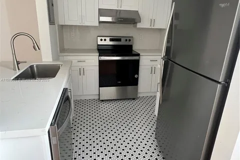 1561 WEST AVE # 3, Miami Beach FL 33139