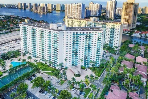 19380 Collins Ave # 326, Sunny Isles Beach FL 33160