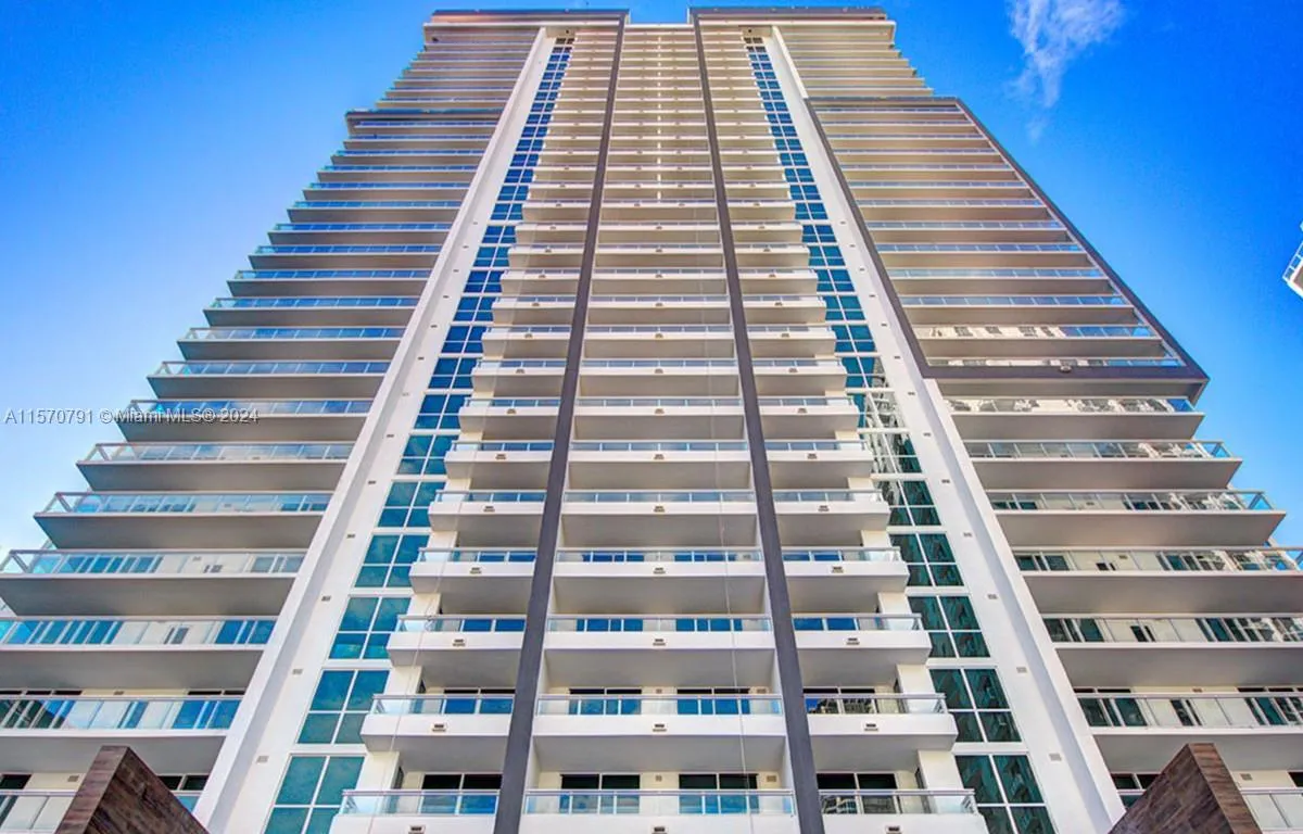 1080 Brickell Ave # 1111, Miami FL 33131