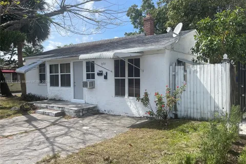 1909 Johnson St, Hollywood FL 33020