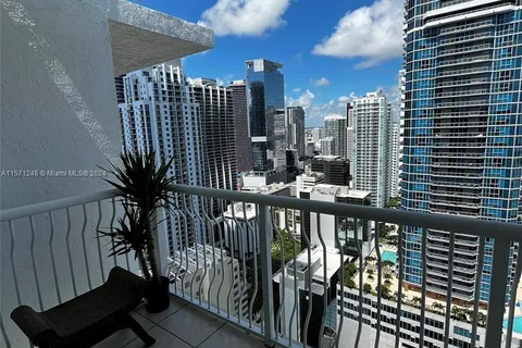 1200 Brickell Bay Dr # 4322, Miami FL 33131