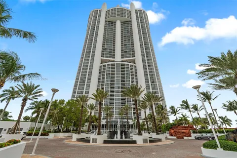 18201 Collins Ave # 5301, Sunny Isles Beach FL 33160