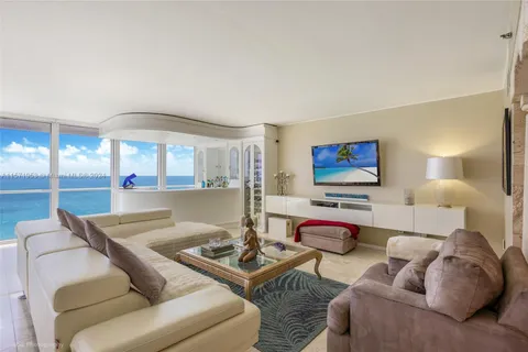 16445 Collins Ave # 1426, Sunny Isles Beach FL 33160