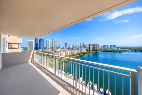 250 174th St # 1818, Sunny Isles Beach FL 33160