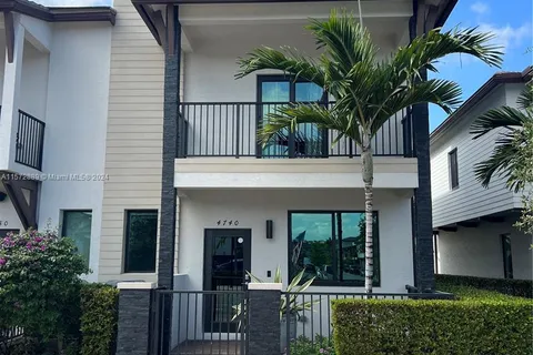 4740 NW 84th Ave # 4740, Doral FL 33166