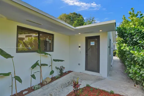 2480 NE 182 Ter, North Miami Beach FL 33160