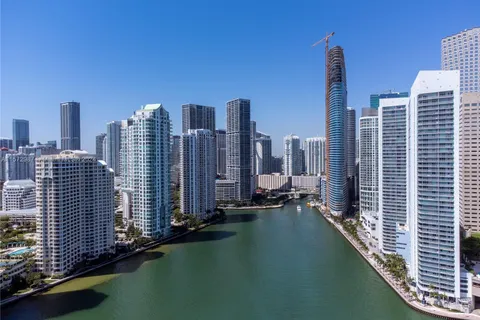 335 S Biscayne Blvd # 2700, Miami FL 33131