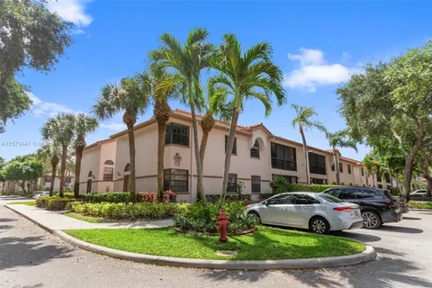 5188 Europa Dr # I, Boynton Beach FL 33437