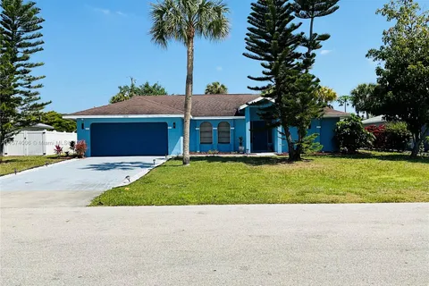 1805 NE 1 Ter, Cape Coral FL 33909