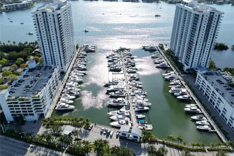 17211 Biscayne Blvd Boat Slip 65, North Miami Beach FL 33160