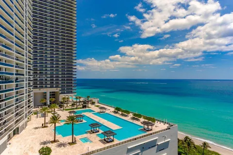 1800 S Ocean Dr # 3908, Hallandale Beach FL 33009