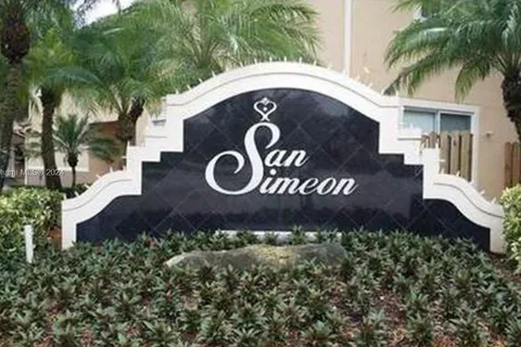 3690 San Simeon Cir, Weston FL 33331