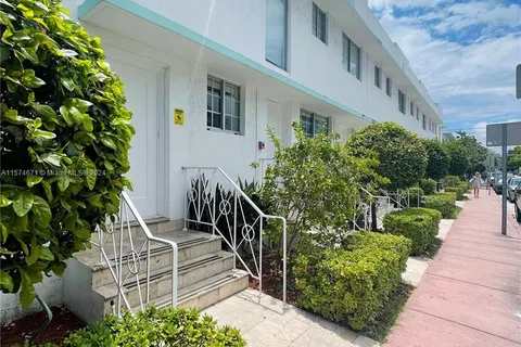 700 16th Street # 108, Miami Beach FL 33139