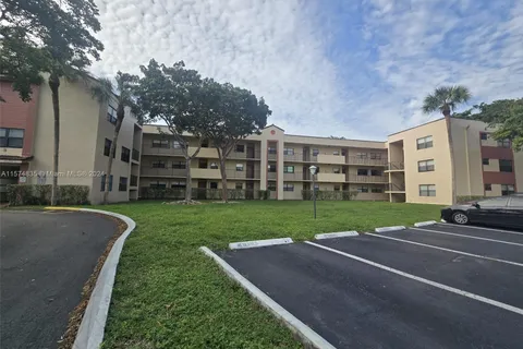 3396 Foxcroft Rd # 113, Miramar FL 33025