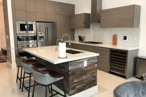 18935 Atlantic Blvd # 18935, Sunny Isles Beach FL 33160