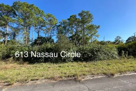 613 NASSAU, La Belle FL 33935