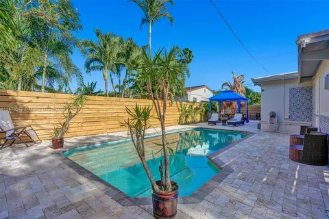 1800 N Victoria Park Rd, Fort Lauderdale FL 33305