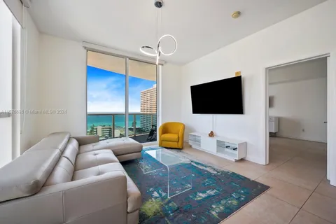 1945 S Ocean Dr # 1114, Hallandale Beach FL 33009