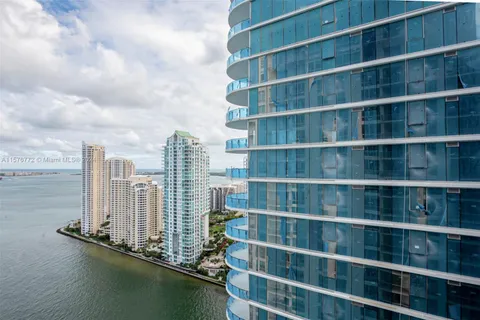 300 S BISCAYNE BLVD # 3404, Miami FL 33131