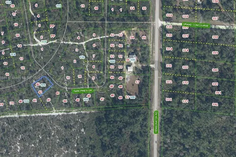 1201 Twin Pines, Sebring FL 33875