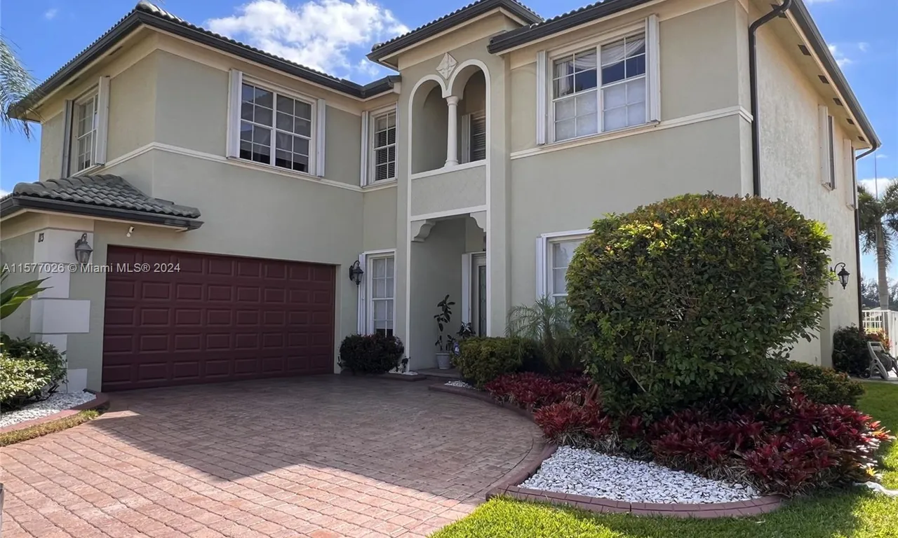 113 Bella Vista Way, Royal Palm Beach FL 33411