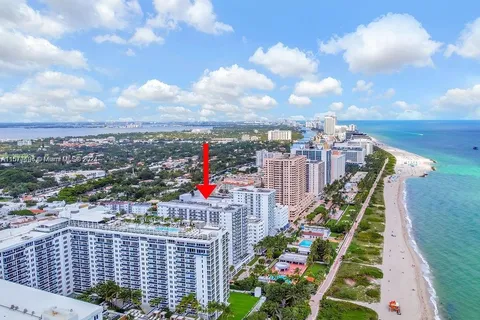 2401 Collins Ave # 1107, Miami Beach FL 33140