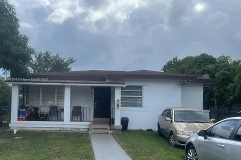 7230 NW 3rd St, Miami FL 33126