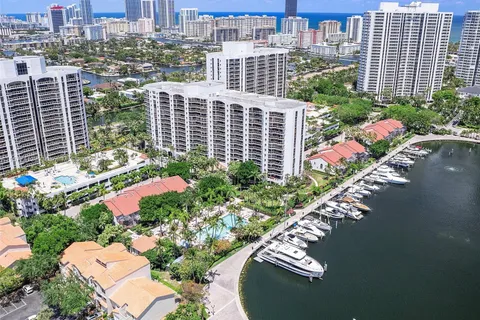 3610 Yacht Club Dr # 1214, Aventura FL 33180