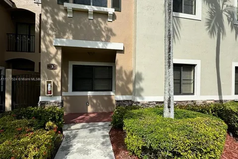 22631 SW 88th Pl # 18, Cutler Bay FL 33190