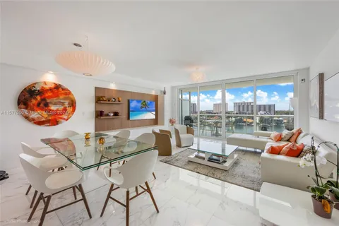 400 Sunny Isles Blvd # 704, Sunny Isles Beach FL 33160