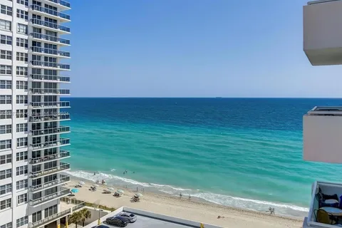 3001 S Ocean Dr # 1007, Hollywood FL 33019