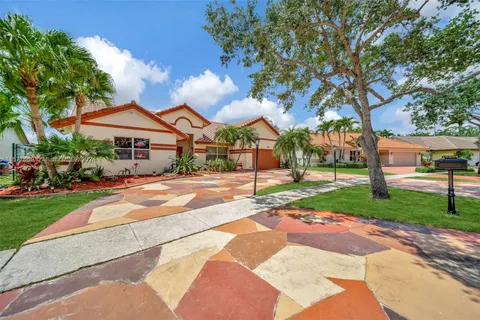 16234 NW 1st St, Pembroke Pines FL 33028