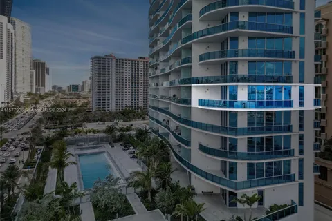 17550 Collins Ave # 805, Sunny Isles Beach FL 33160