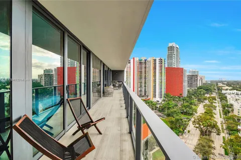 1451 Brickell Ave # 1605, Miami FL 33131