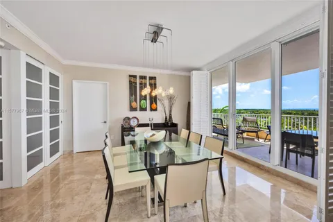 789 Crandon Blvd # 605, Key Biscayne FL 33149