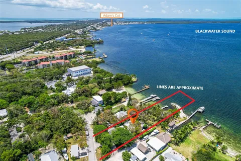 11 Bay Rd, Key Largo FL 33037